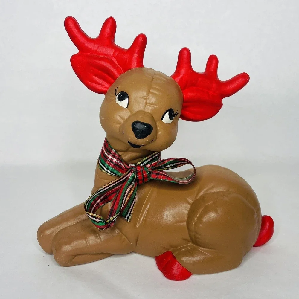 Vintage Kitschy Kimple Ceramic‎ Mold Christmas Quilted Reindeer  Hand Painted